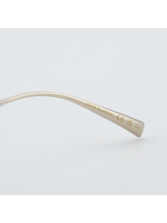 Gucci GG2063S 002 Sunglasses Shiny Endura Gold Cat Eye Frame, Grey Lenses main image 8
